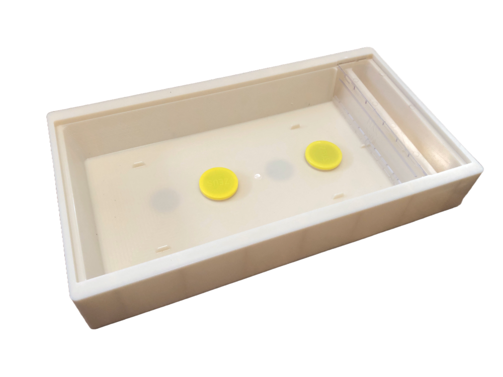 NUTRITORE A COPRIFAVO IN PLASTICA PER ARNIA DA 6 FAVI  versione con MANGIATOIA - ESSEA-ZEUS